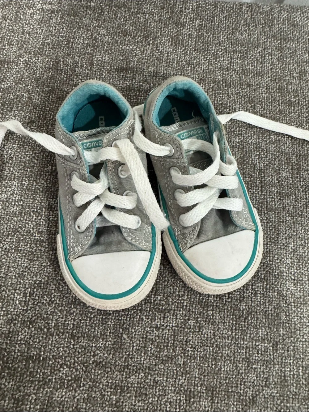 Converse Kids Gray Low-Top Sneakers with Teal Trim
